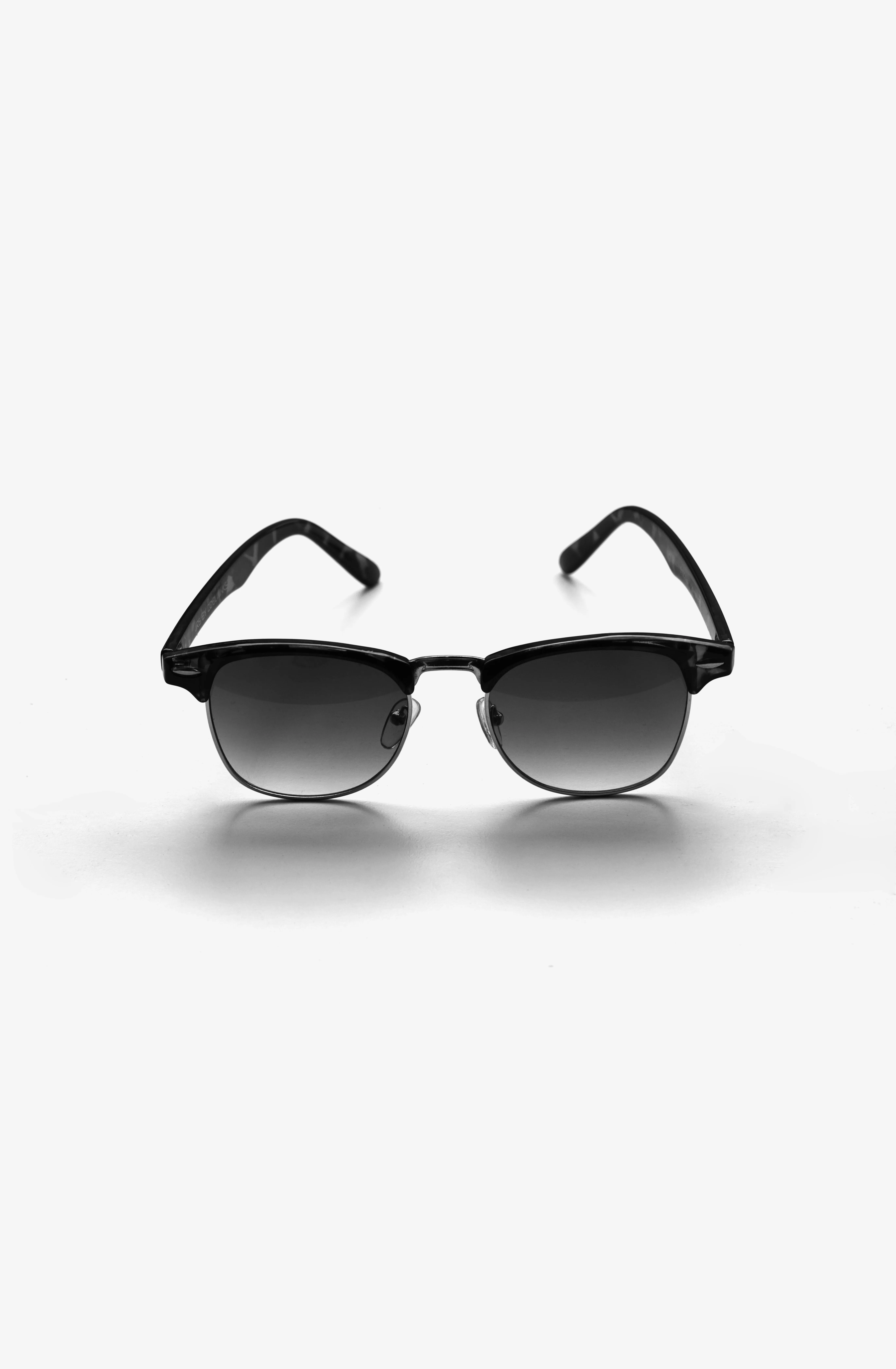 UV400 Polarized Sunglasses Design 1 at EYES DAYS Wazirabad